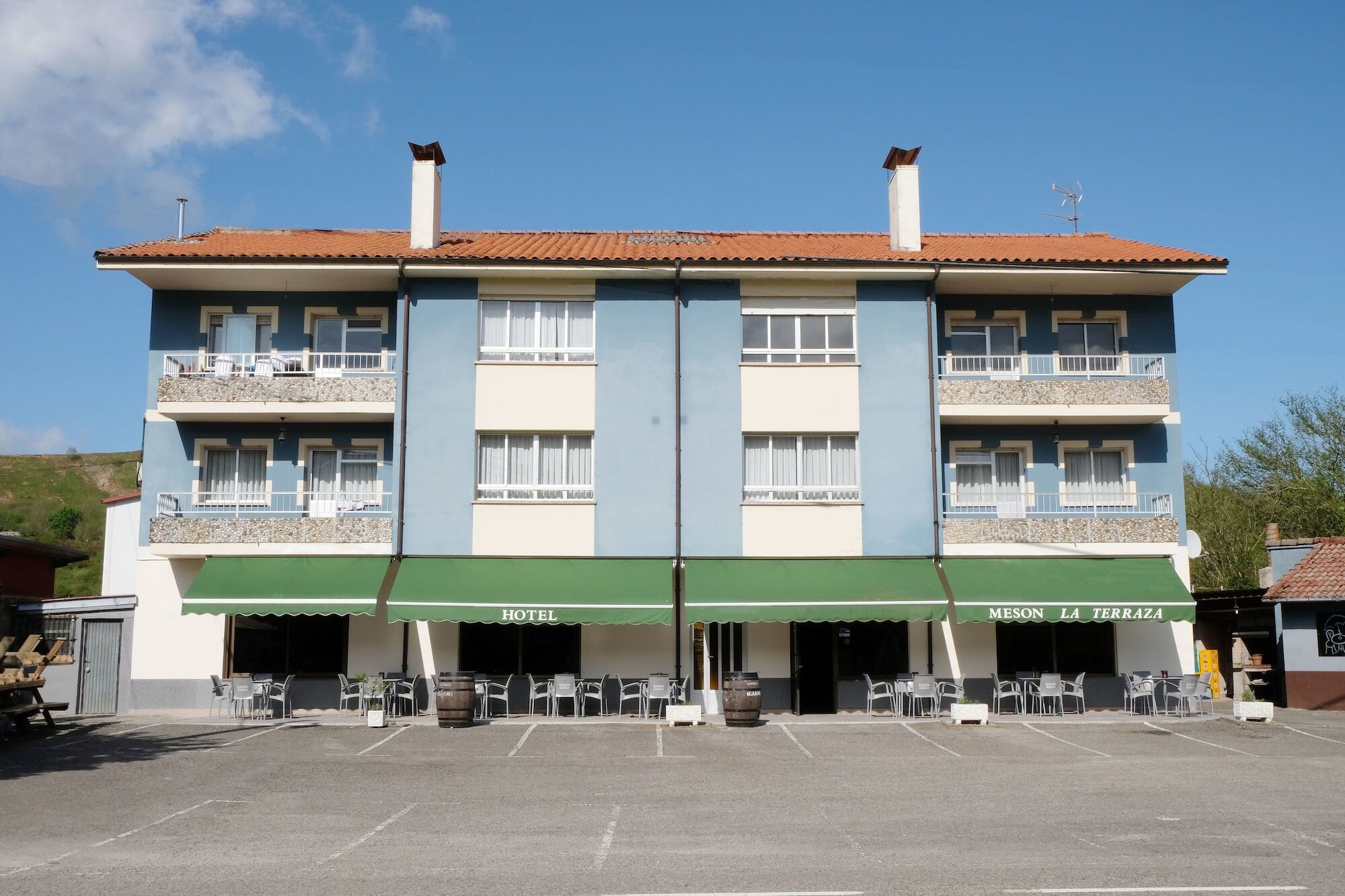 Hotel La Terraza De Picos à Ortiguero Extérieur photo